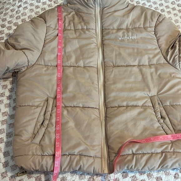 White Fox Not Giving In Puffer Jacket Sand S/M - Picture 17 of 17